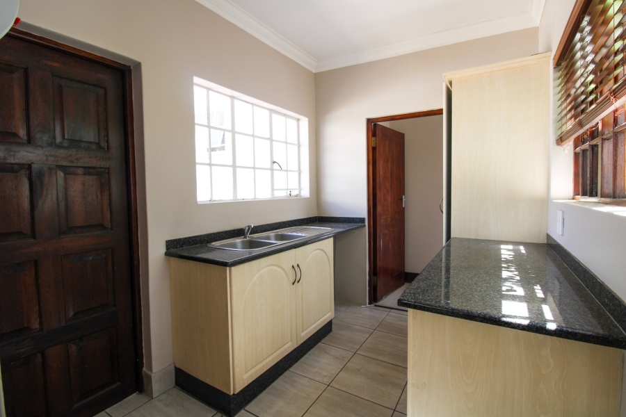 To Let 5 Bedroom Property for Rent in Bryanston Gauteng