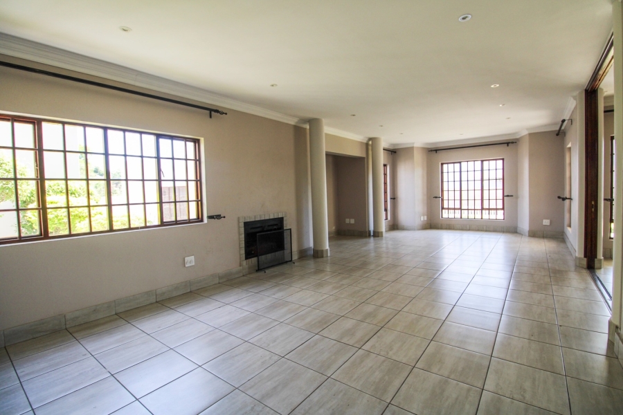 To Let 5 Bedroom Property for Rent in Bryanston Gauteng
