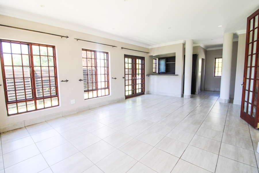 To Let 5 Bedroom Property for Rent in Bryanston Gauteng