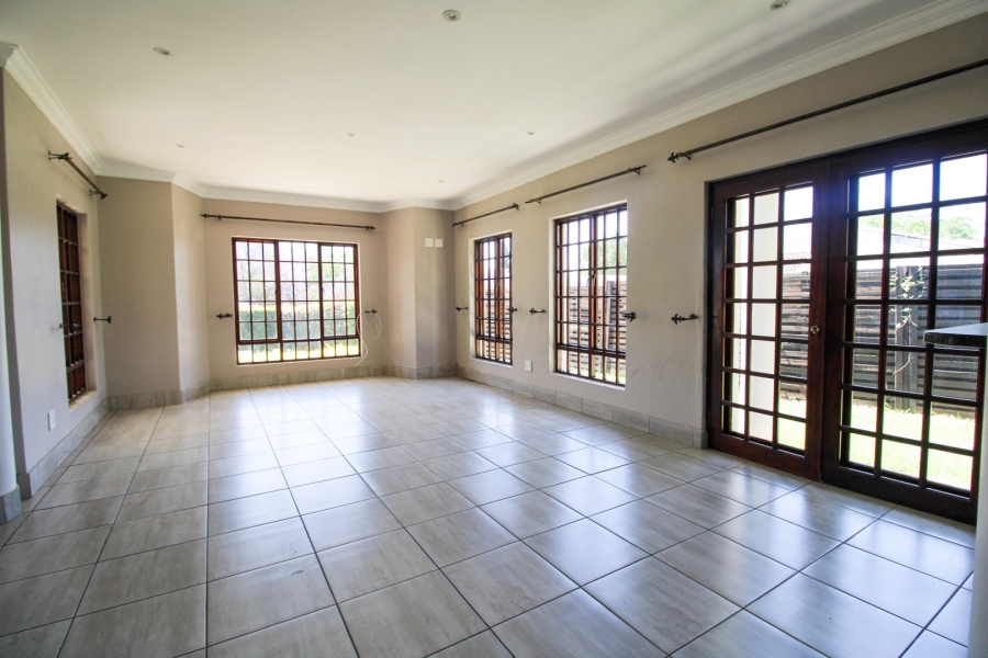 To Let 5 Bedroom Property for Rent in Bryanston Gauteng
