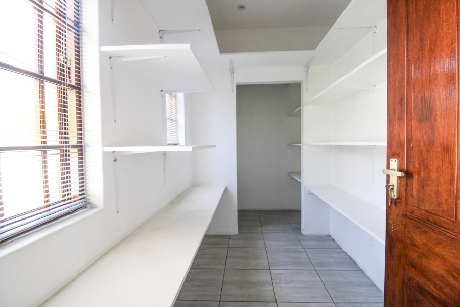 To Let 5 Bedroom Property for Rent in Bryanston Gauteng