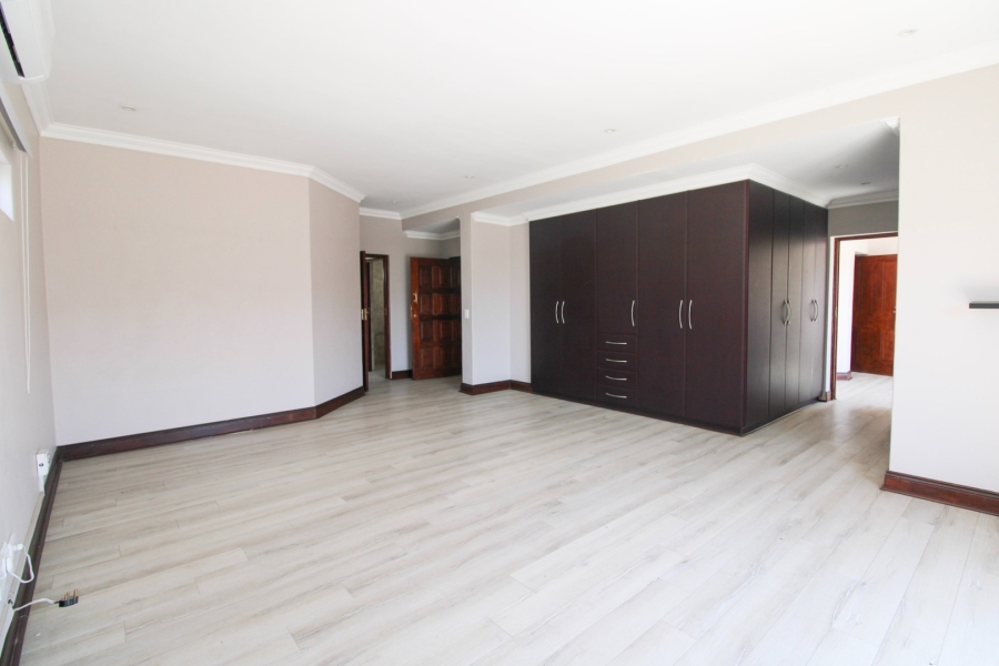 To Let 5 Bedroom Property for Rent in Bryanston Gauteng