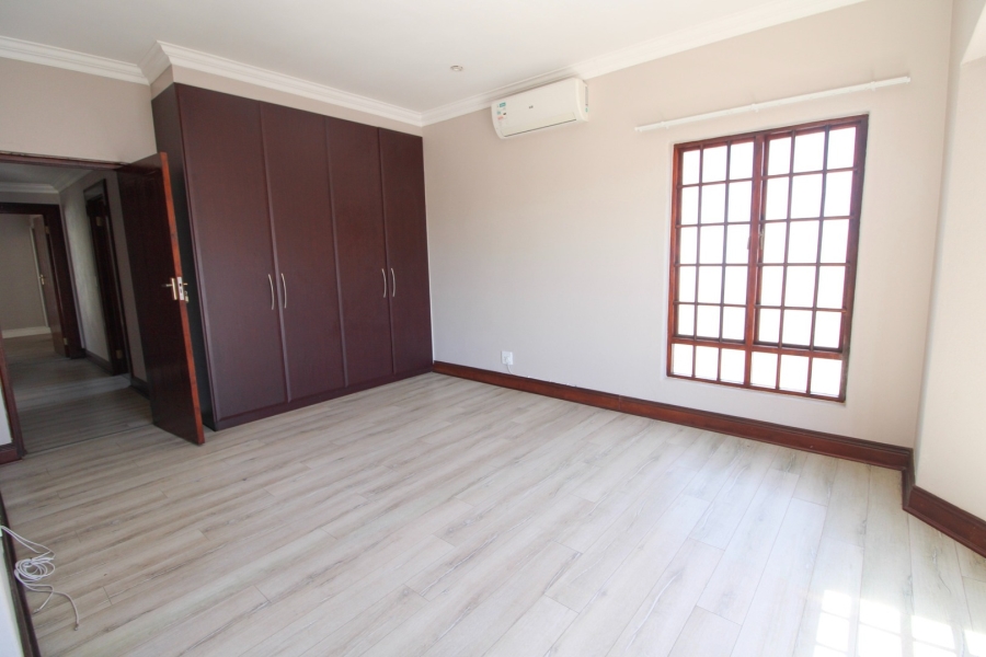 To Let 5 Bedroom Property for Rent in Bryanston Gauteng