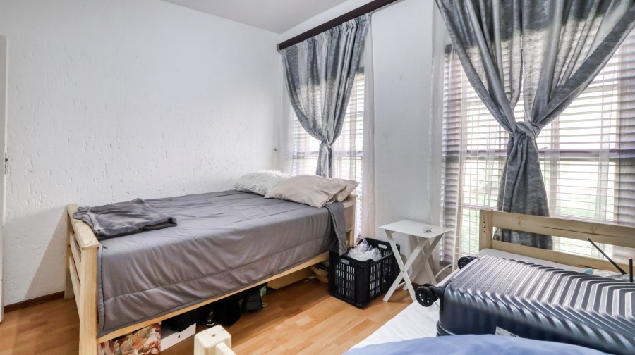 To Let 2 Bedroom Property for Rent in Paulshof Gauteng