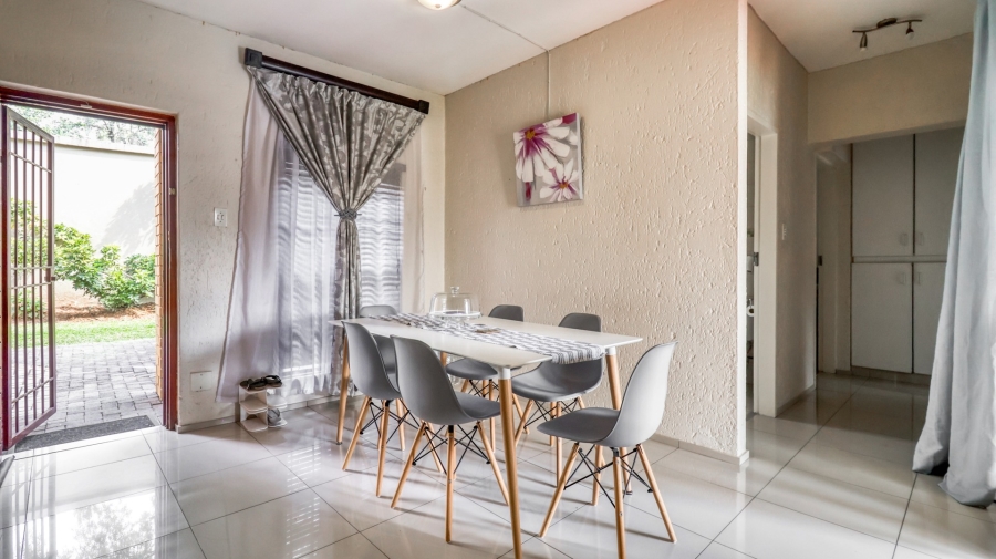 To Let 2 Bedroom Property for Rent in Paulshof Gauteng