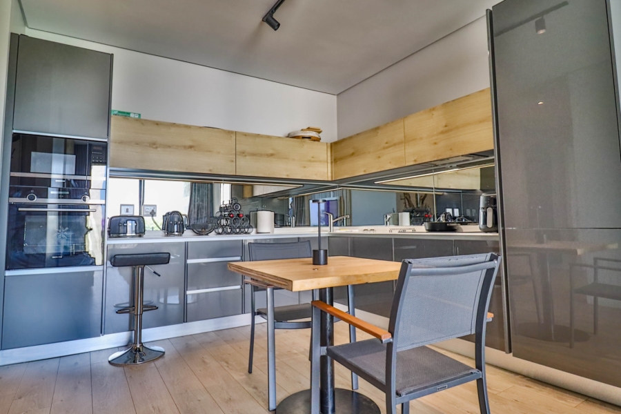 To Let 2 Bedroom Property for Rent in Houghton Estate Gauteng