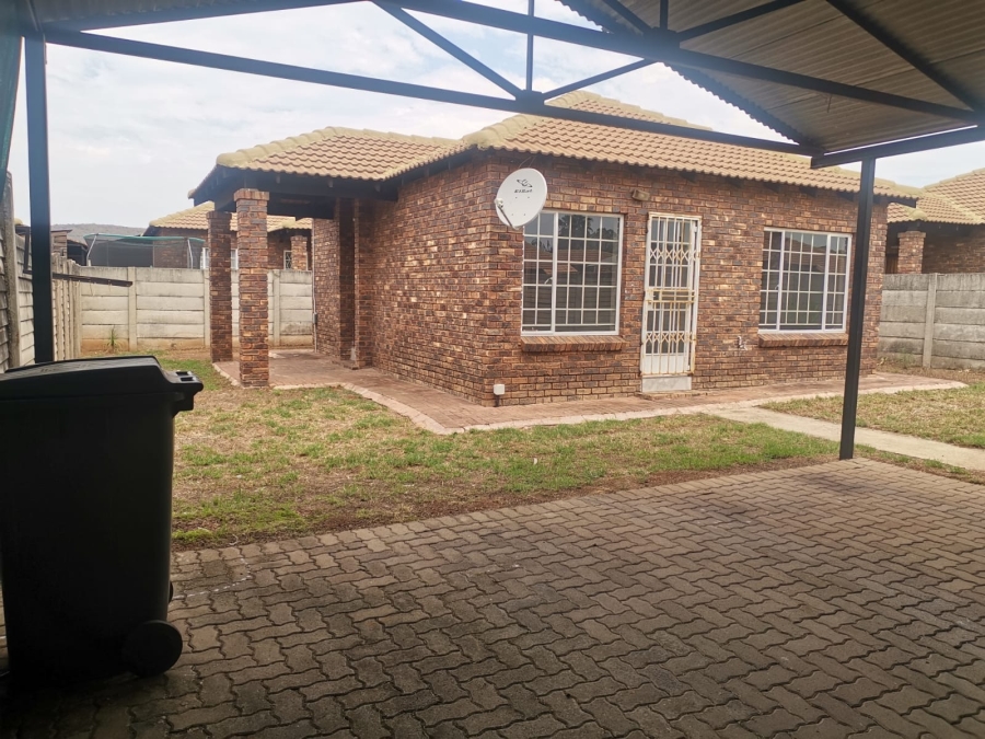 2 Bedroom Property for Sale in Andeon Gauteng