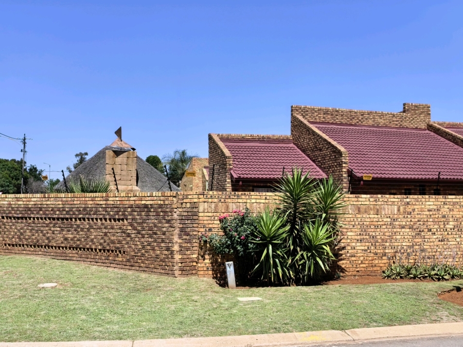 5 Bedroom Property for Sale in New State Areas Gauteng