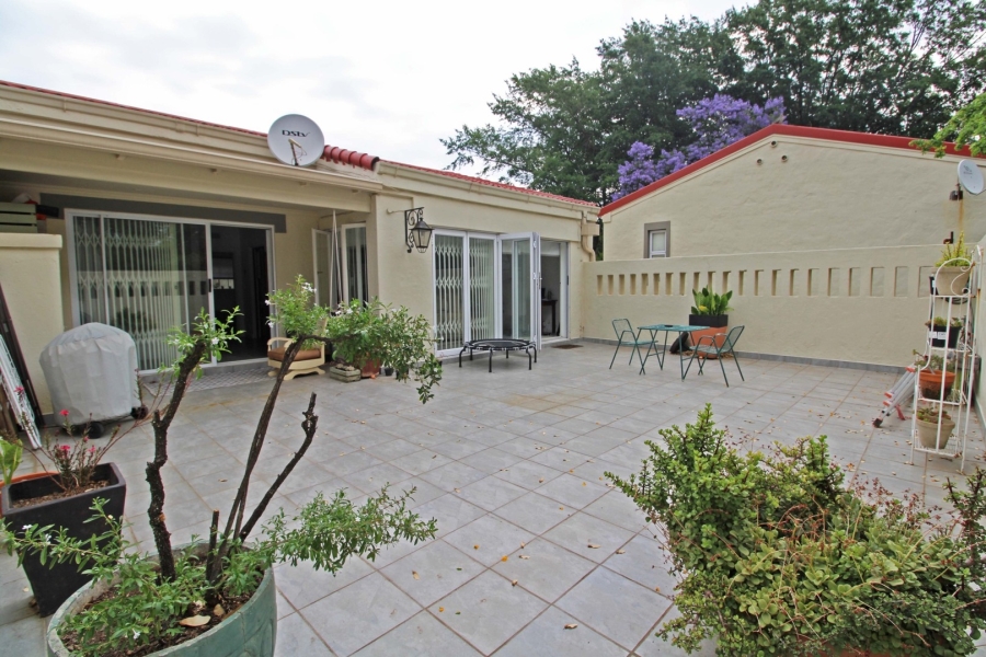 2 Bedroom Property for Sale in Bryanston Gauteng