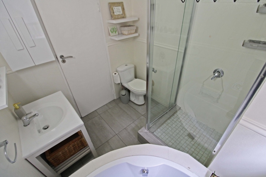 2 Bedroom Property for Sale in Bryanston Gauteng