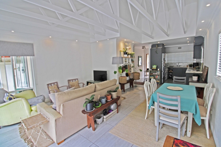 2 Bedroom Property for Sale in Bryanston Gauteng