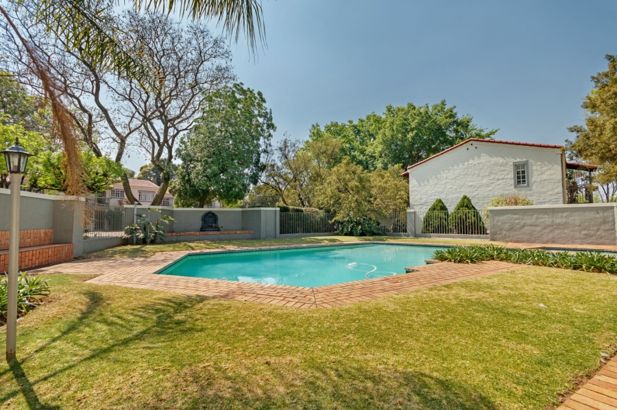 2 Bedroom Property for Sale in Bryanston Gauteng