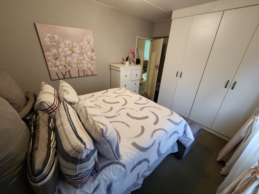 2 Bedroom Property for Sale in Bardene Gauteng