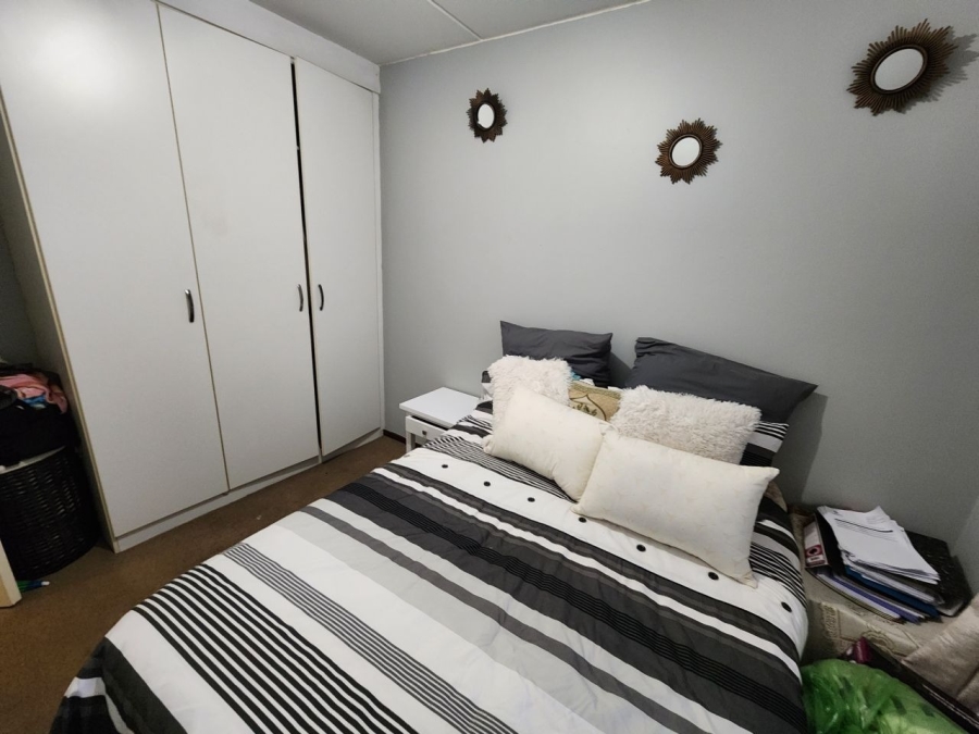 2 Bedroom Property for Sale in Bardene Gauteng