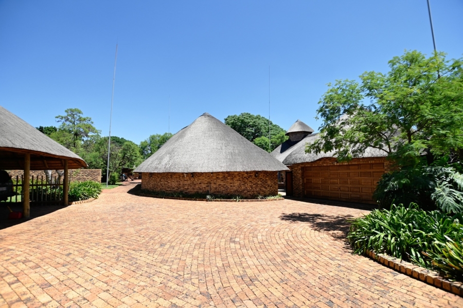 6 Bedroom Property for Sale in Montana Gauteng