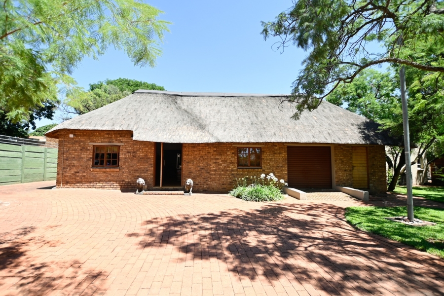 6 Bedroom Property for Sale in Montana Gauteng
