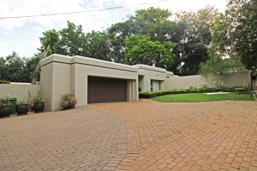 4 Bedroom Property for Sale in Bryanston Gauteng