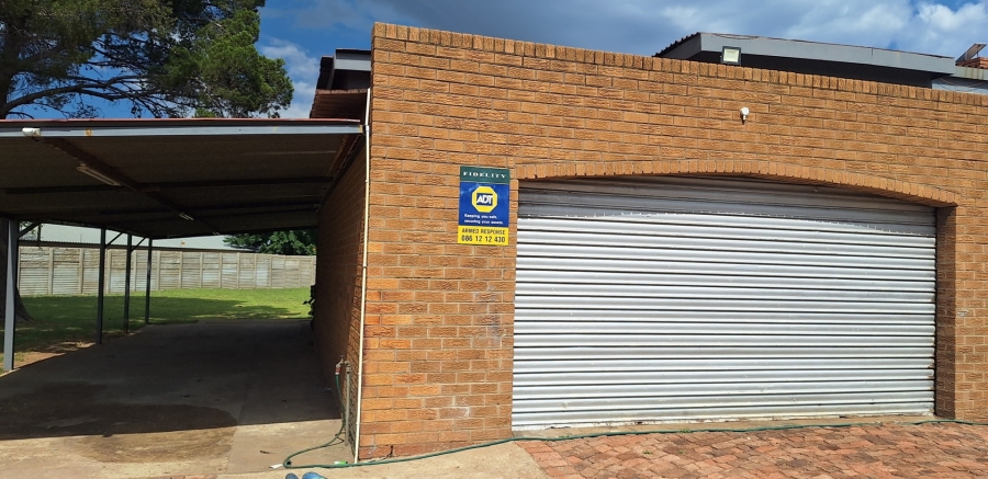 6 Bedroom Property for Sale in Nanescol Gauteng