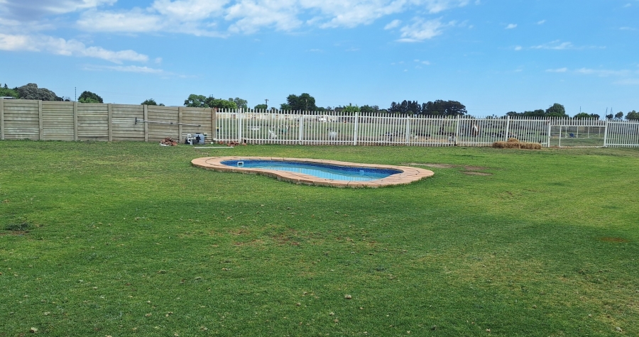 6 Bedroom Property for Sale in Nanescol Gauteng
