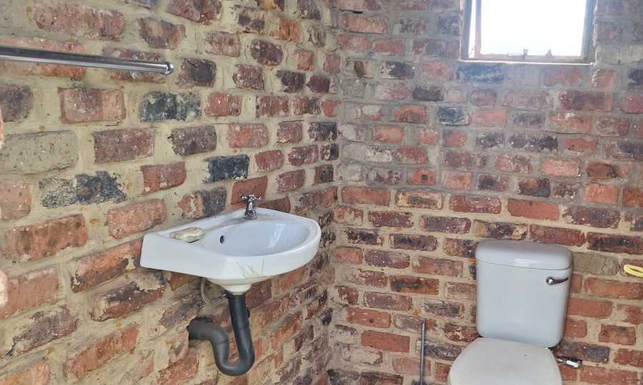 6 Bedroom Property for Sale in Nanescol Gauteng