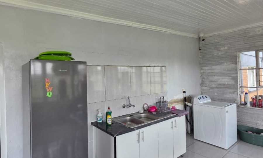 6 Bedroom Property for Sale in Nanescol Gauteng