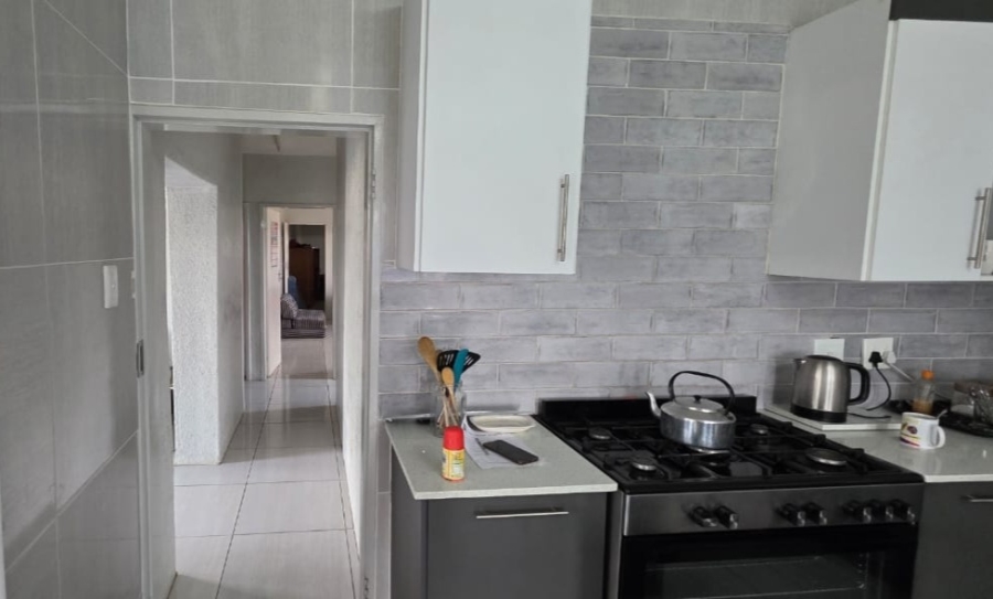 6 Bedroom Property for Sale in Nanescol Gauteng