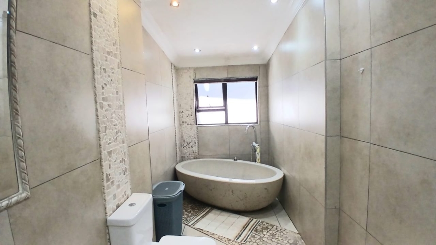 3 Bedroom Property for Sale in Erasmia Gauteng