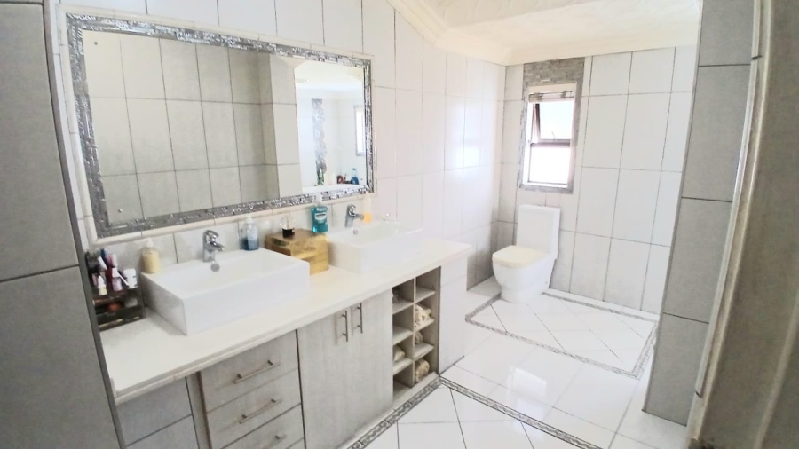 3 Bedroom Property for Sale in Erasmia Gauteng