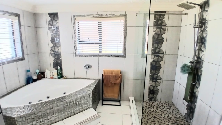 3 Bedroom Property for Sale in Erasmia Gauteng