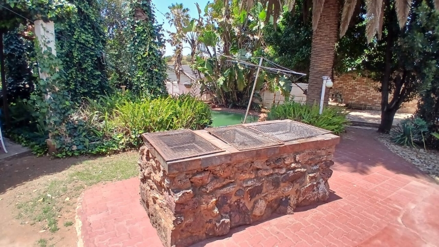 3 Bedroom Property for Sale in Erasmia Gauteng