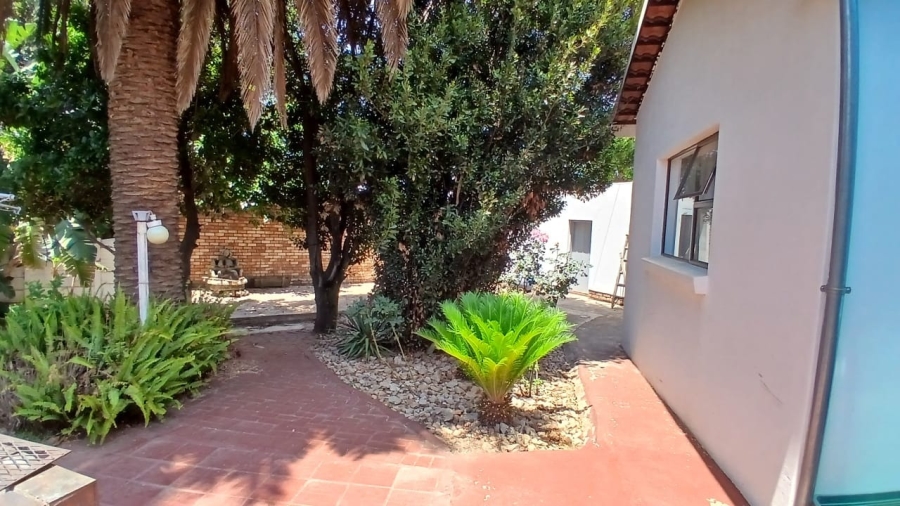 3 Bedroom Property for Sale in Erasmia Gauteng