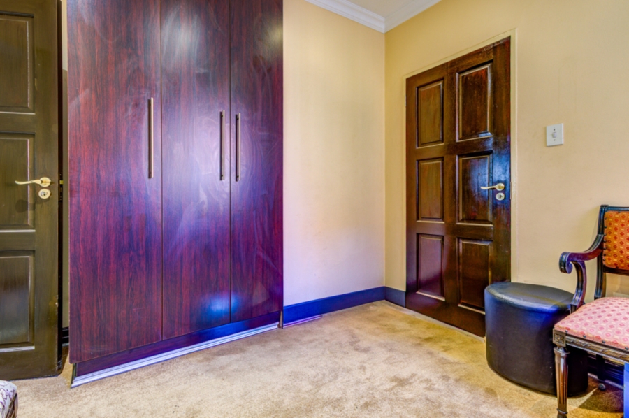 5 Bedroom Property for Sale in Country View Gauteng