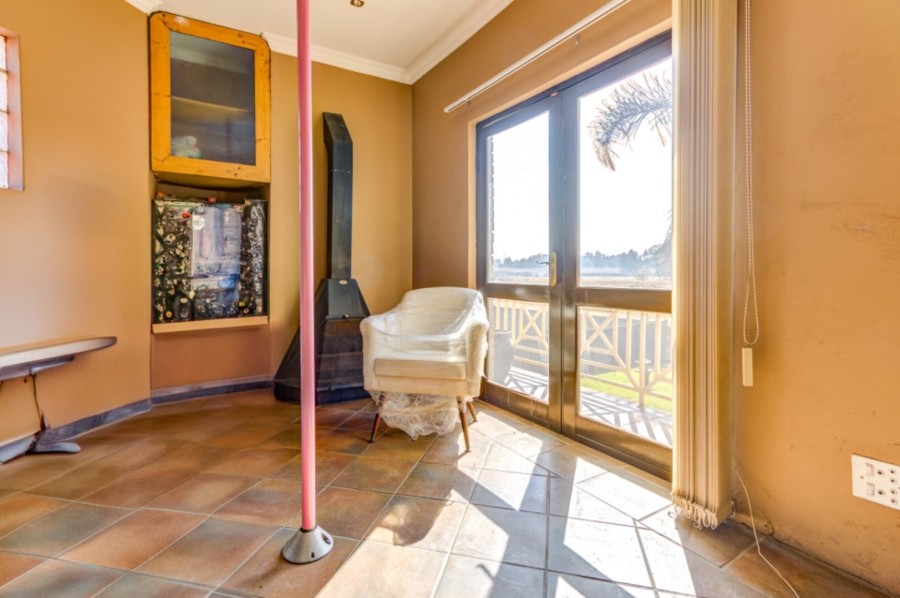 5 Bedroom Property for Sale in Country View Gauteng