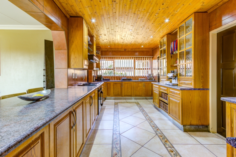 5 Bedroom Property for Sale in Country View Gauteng