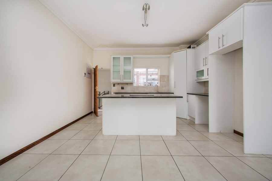 2 Bedroom Property for Sale in Parkview Gauteng