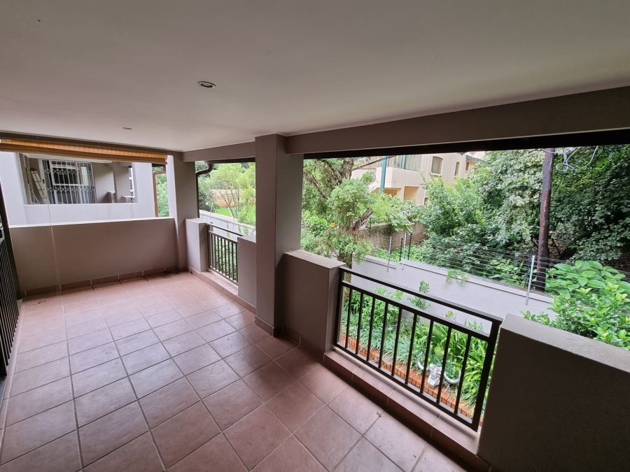 2 Bedroom Property for Sale in Saxonwold Gauteng