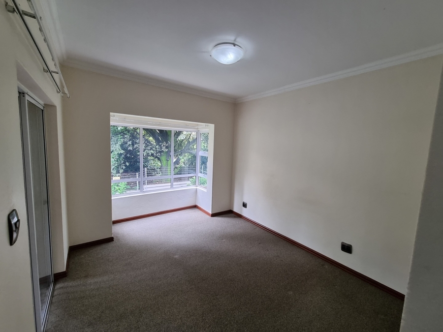 2 Bedroom Property for Sale in Saxonwold Gauteng