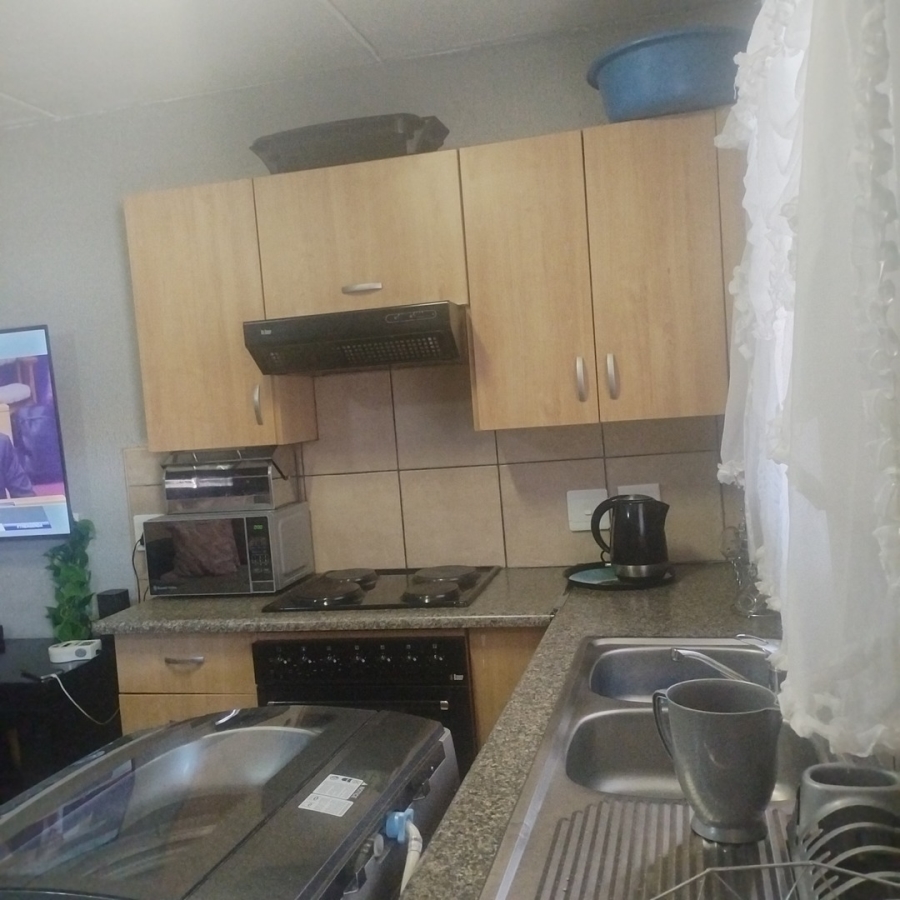 2 Bedroom Property for Sale in Krugersrus Gauteng