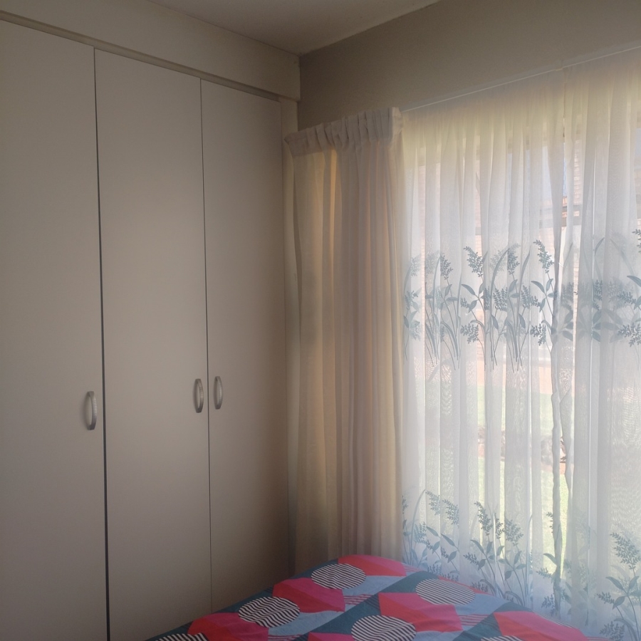 2 Bedroom Property for Sale in Krugersrus Gauteng