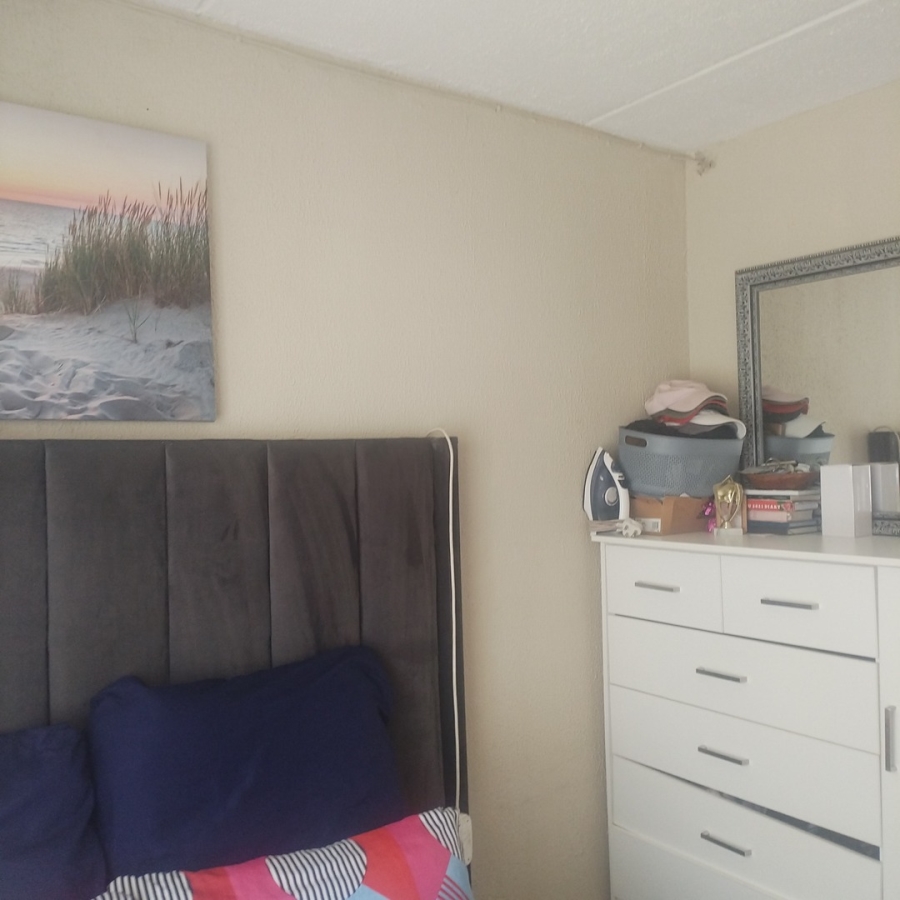 2 Bedroom Property for Sale in Krugersrus Gauteng