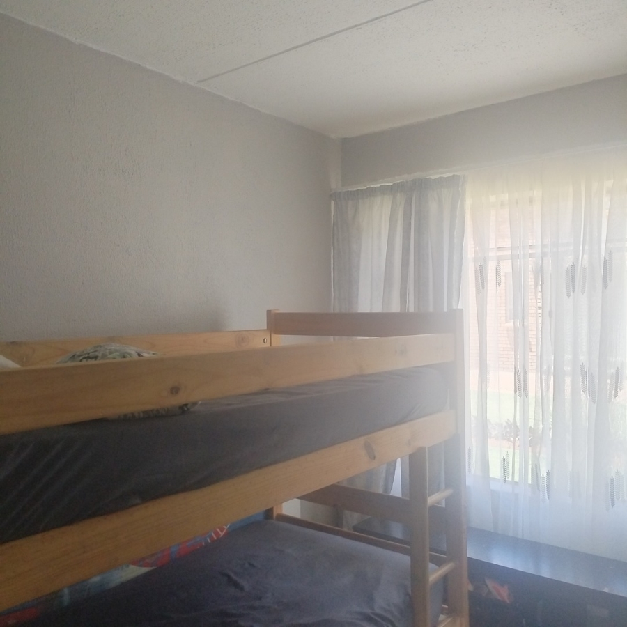2 Bedroom Property for Sale in Krugersrus Gauteng