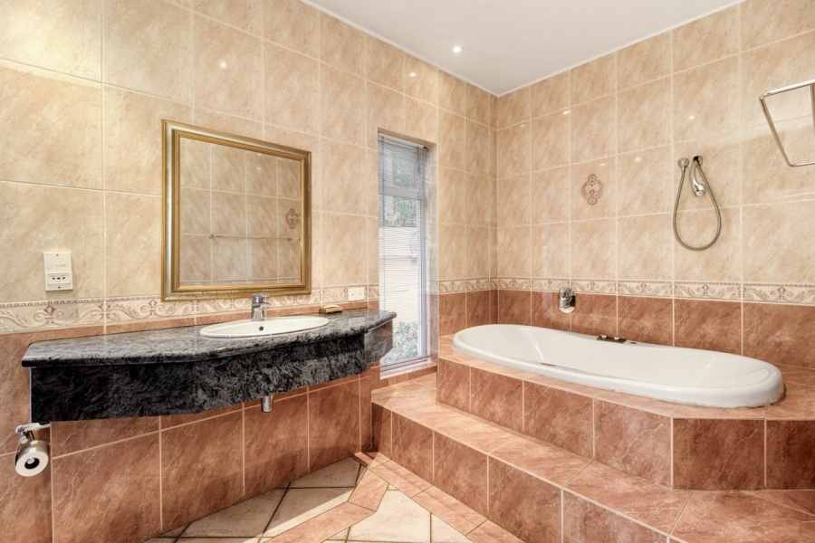 4 Bedroom Property for Sale in Dainfern Golf Estate Gauteng