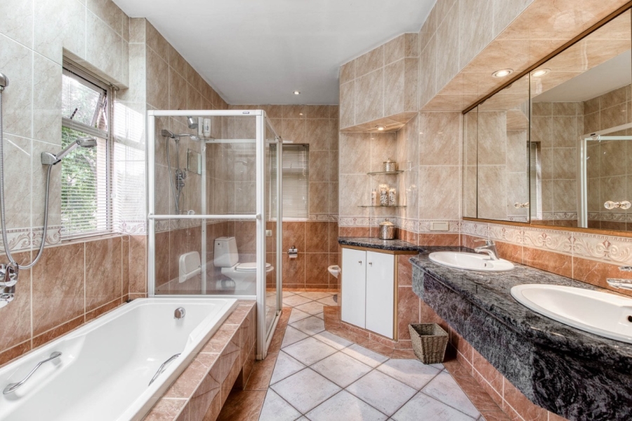 4 Bedroom Property for Sale in Dainfern Golf Estate Gauteng