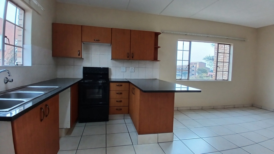 To Let 1 Bedroom Property for Rent in Elspark Gauteng
