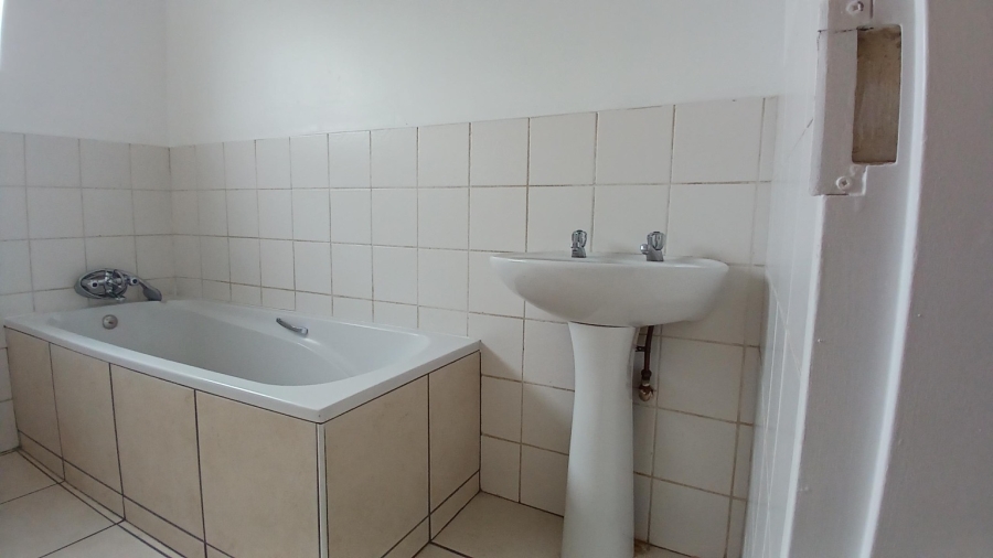 To Let 1 Bedroom Property for Rent in Elspark Gauteng