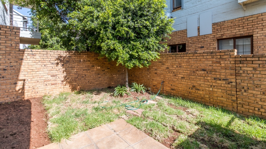 1 Bedroom Property for Sale in Blue Hills Gauteng