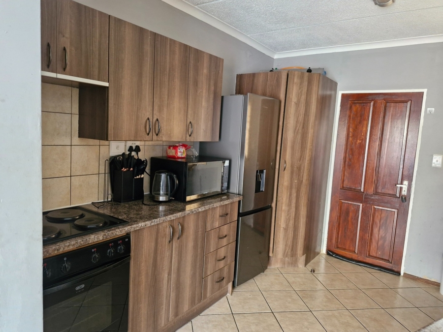 2 Bedroom Property for Sale in Terenure Gauteng