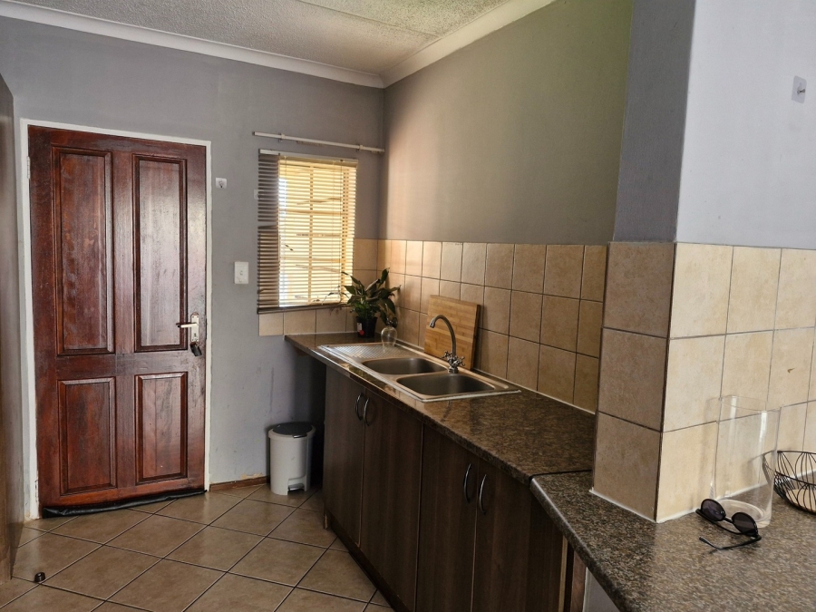 2 Bedroom Property for Sale in Terenure Gauteng