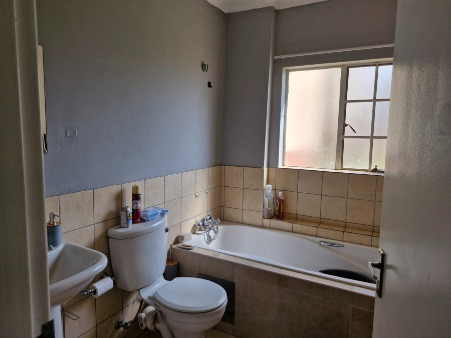 2 Bedroom Property for Sale in Terenure Gauteng