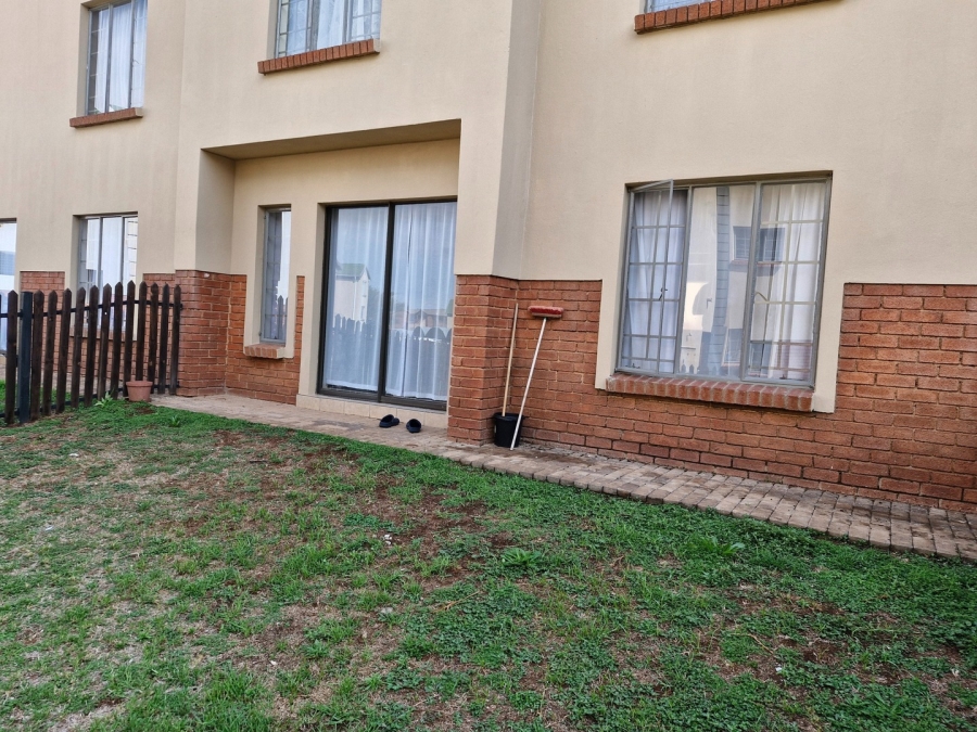 2 Bedroom Property for Sale in Terenure Gauteng